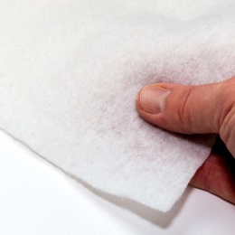 Włóknina poliestrowa Poliester Fabric 250 gr/m2 szerokość 1,5 m 1 mb = 1,5 m²